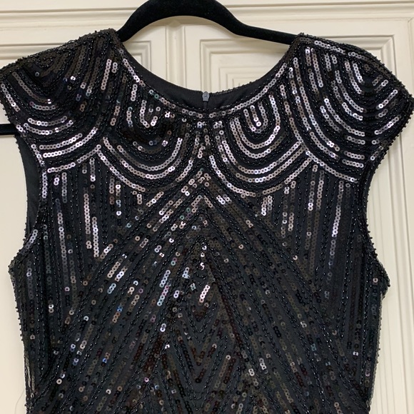 Dress - Picture 2 of 4